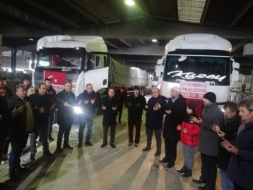 Yardım Tırları Dualar Eşliğinde Uğurlandı