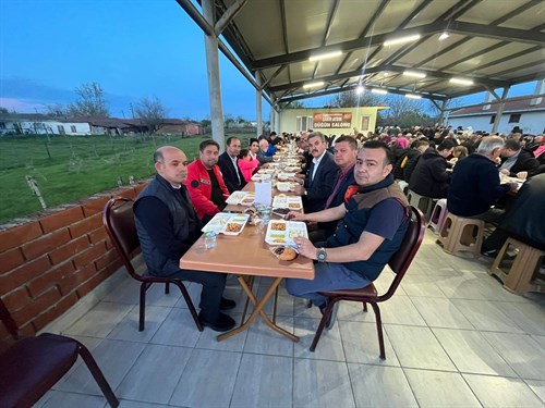 Ahlatlıburun Köyü Yeni Muhtarı Necdet Şentürk'ün İftar Yemegi
